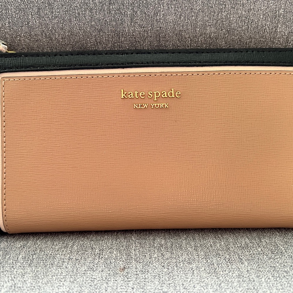 SPRING SALE!  Genuine KATE SPADE Italian Leather! Color-Block Wallet. Brand New!